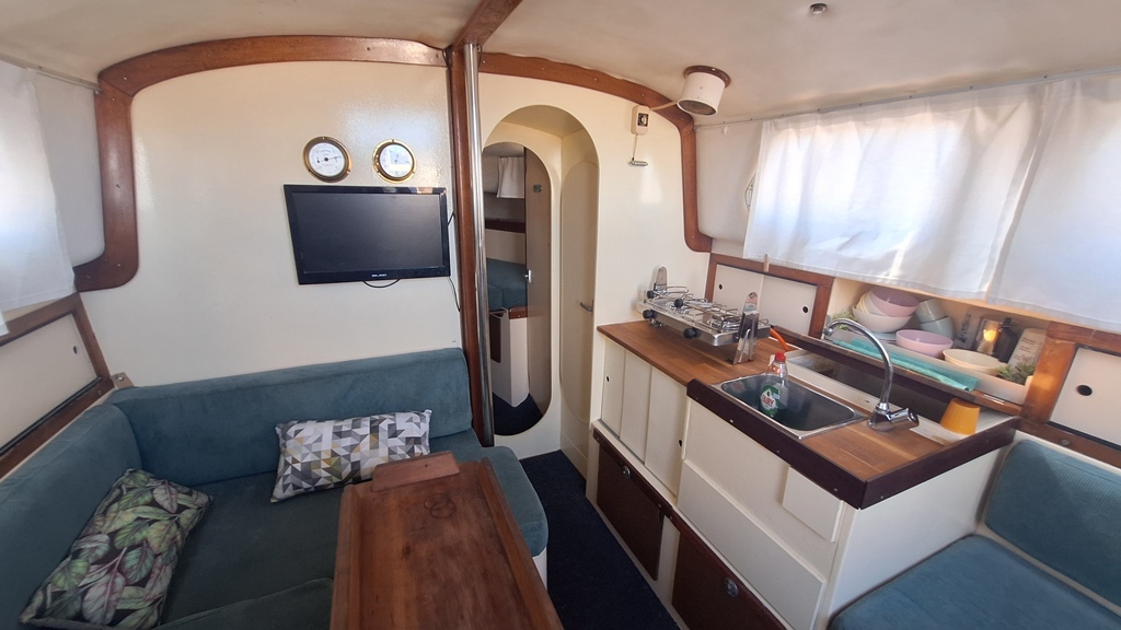 Westerly Renown 32 (50)