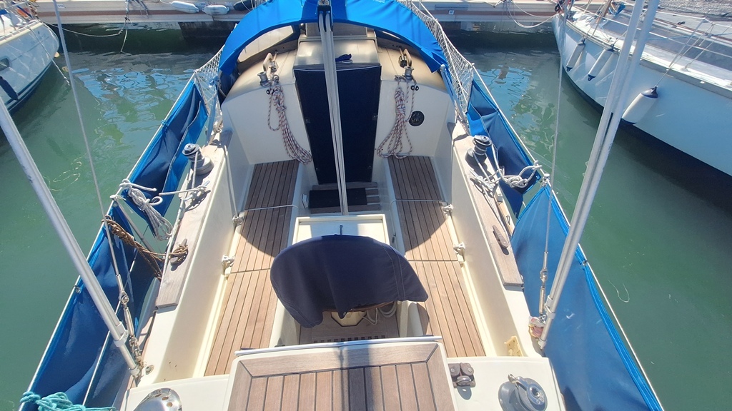 Westerly Renown 32 (65)