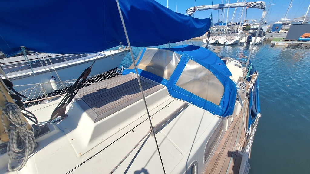 Westerly Renown 32 (71)