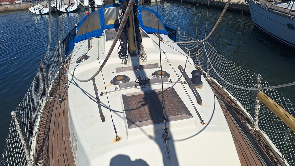 Westerly Renown 32 (76)